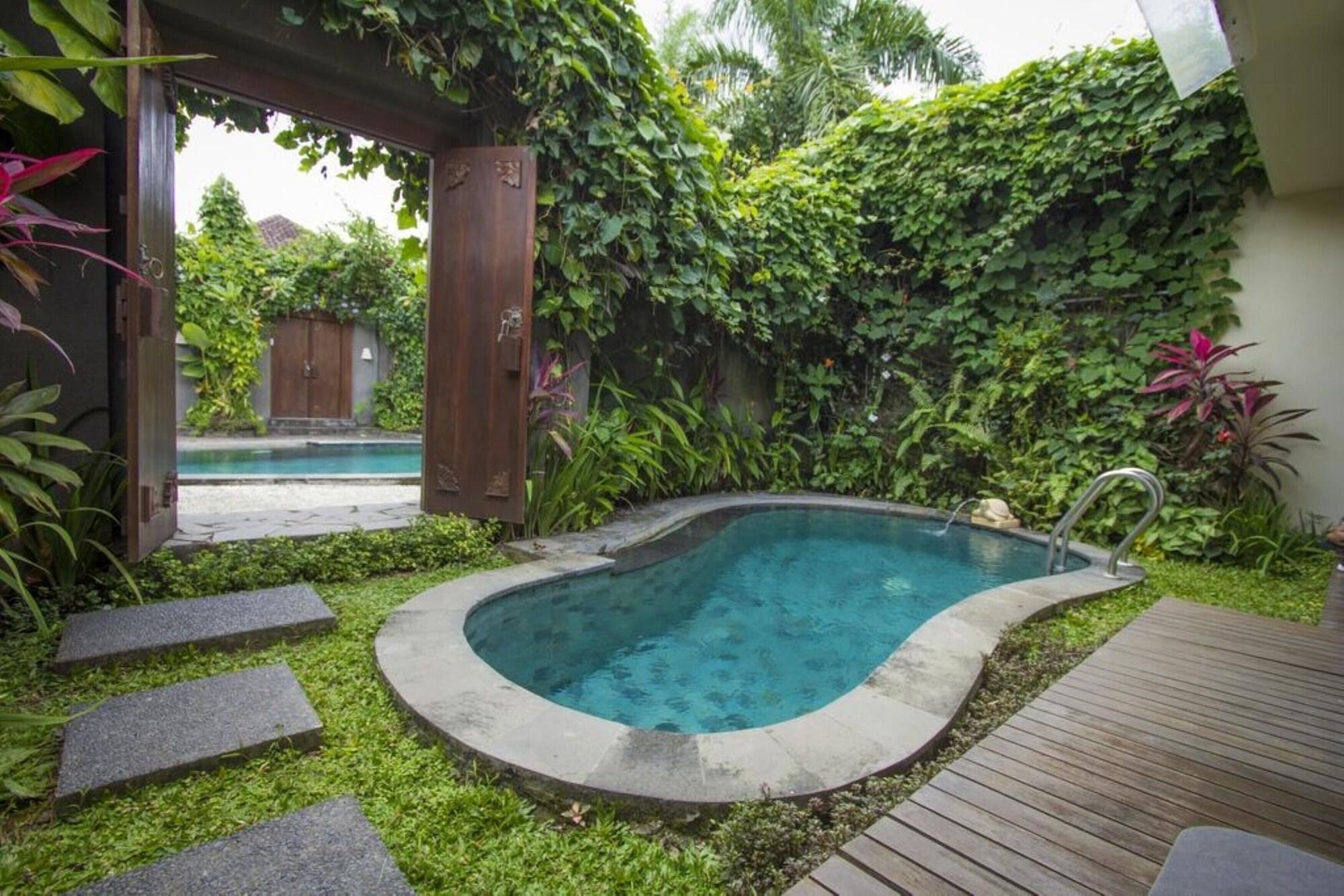 Ladera Villa Ubud Exterior photo