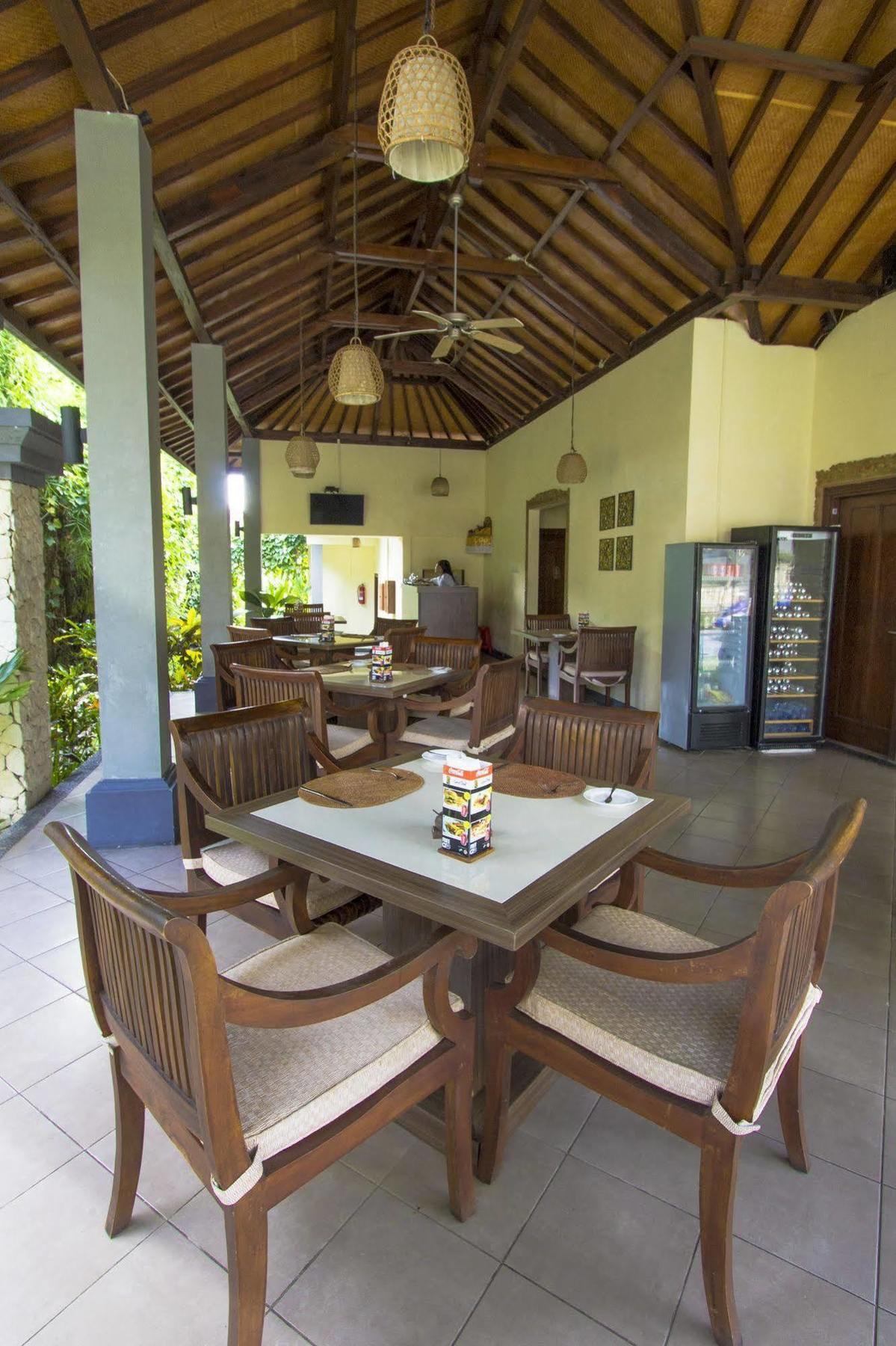 Ladera Villa Ubud Exterior photo